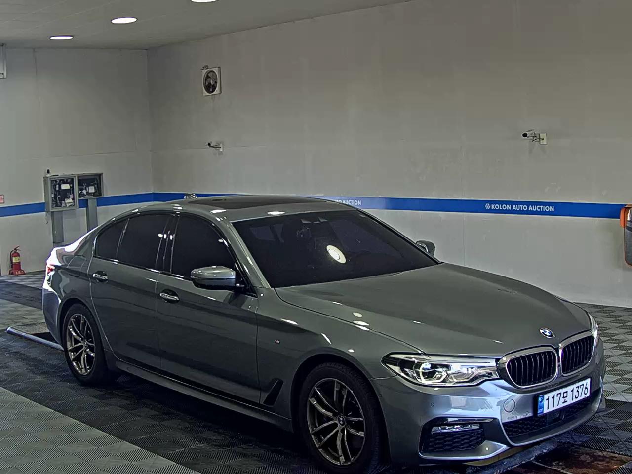 بي إم دبليو 5 Series (7Th Gen) 530I M Sport Pack بلس 2017 SPORT PLUS