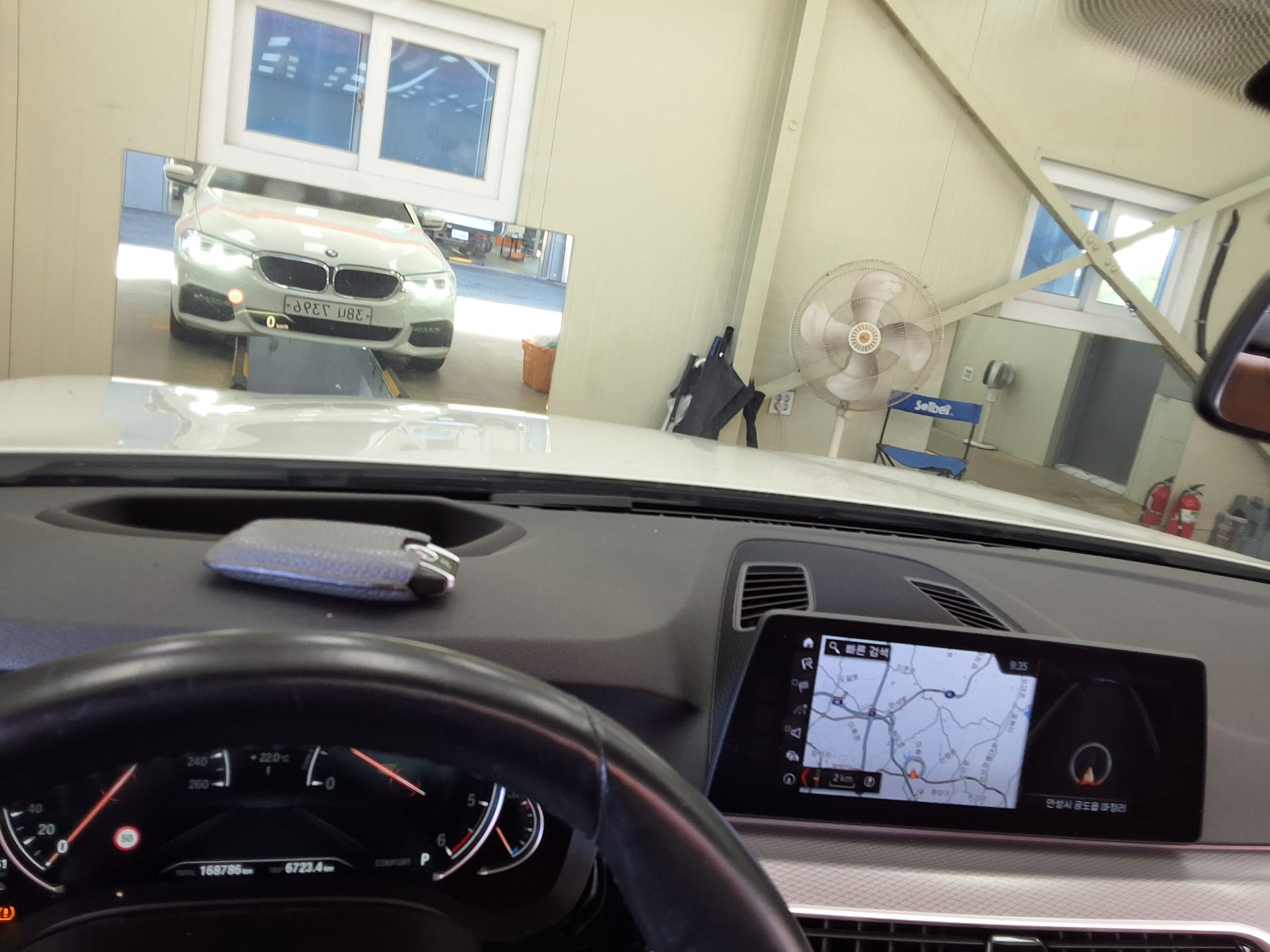 بي إم دبليو 5 Series (7Th Gen) 520D M Sport Pack 2017 SPORT