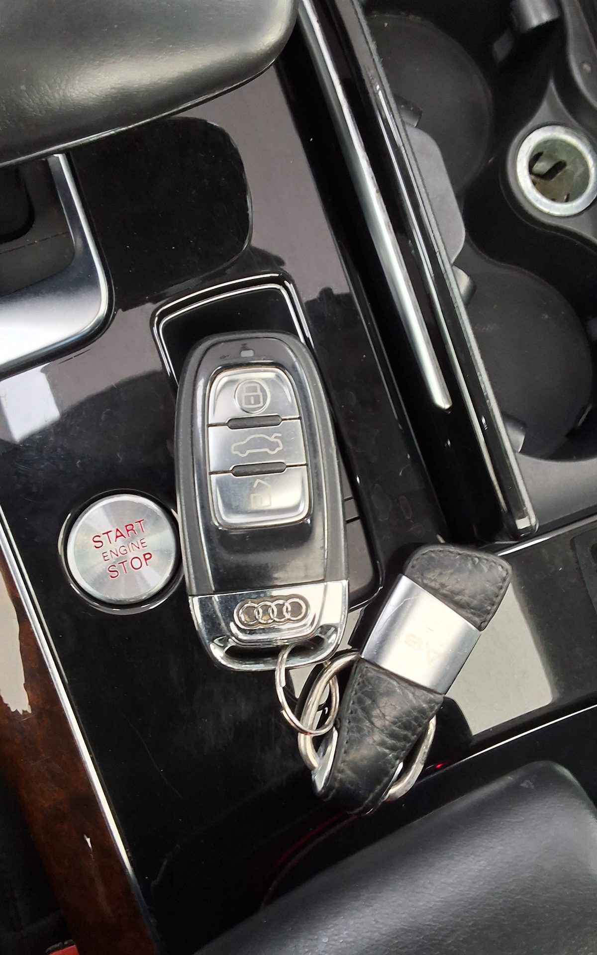 أودي إيه 8 (3Rd Gen) 3.0 Tfsi كواترو Lwb 2011