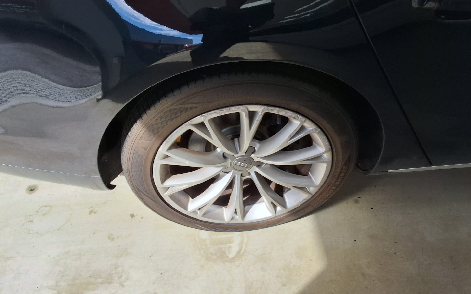 أودي إيه 8 (3Rd Gen) 3.0 Tfsi كواترو Lwb 2011