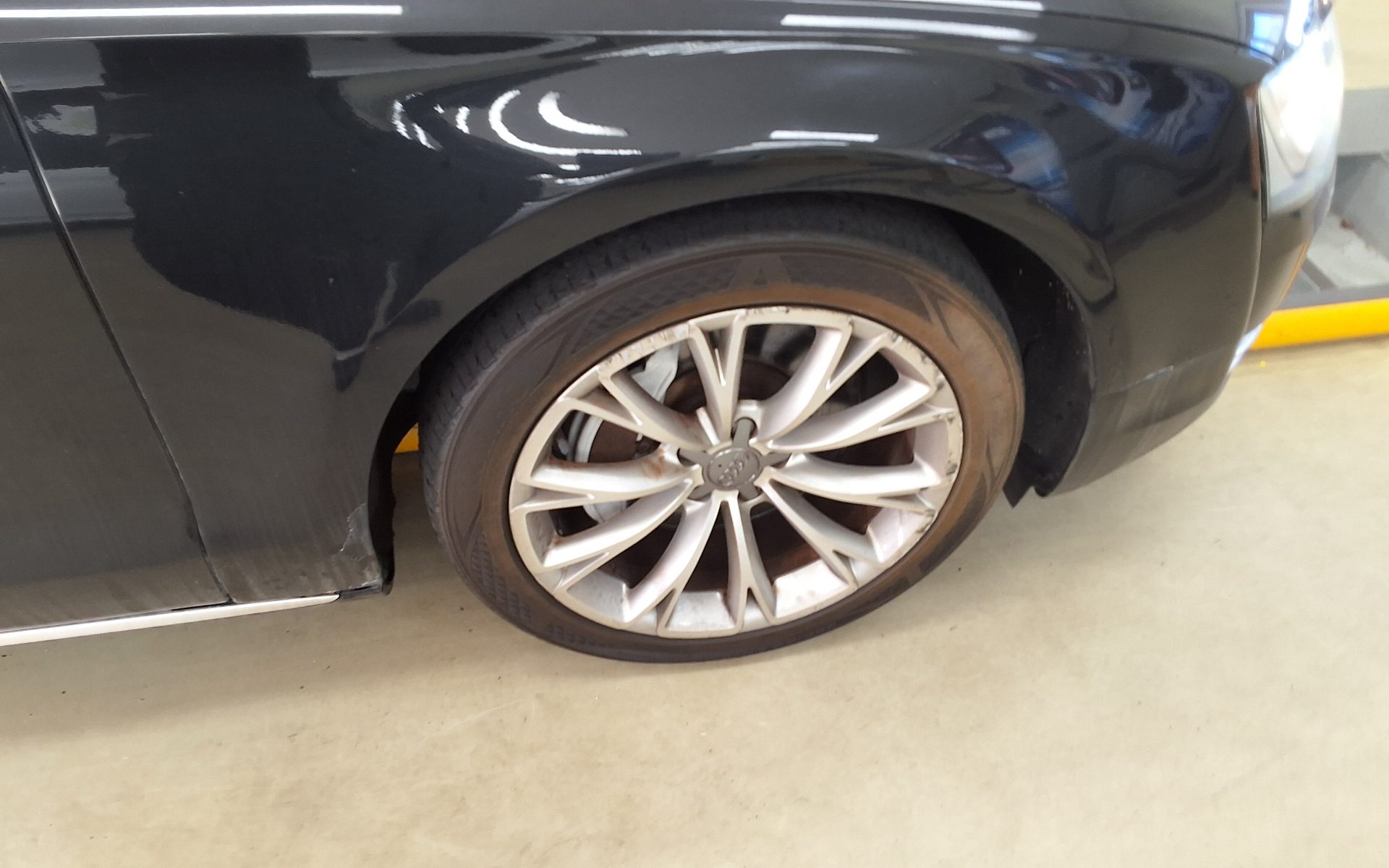 أودي إيه 8 (3Rd Gen) 3.0 Tfsi كواترو Lwb 2011