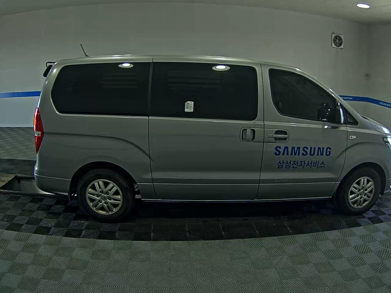 هيونداي الجديد جراند ستاركس 3 Seater ديزل فان سمارت 2021 VAN SMART