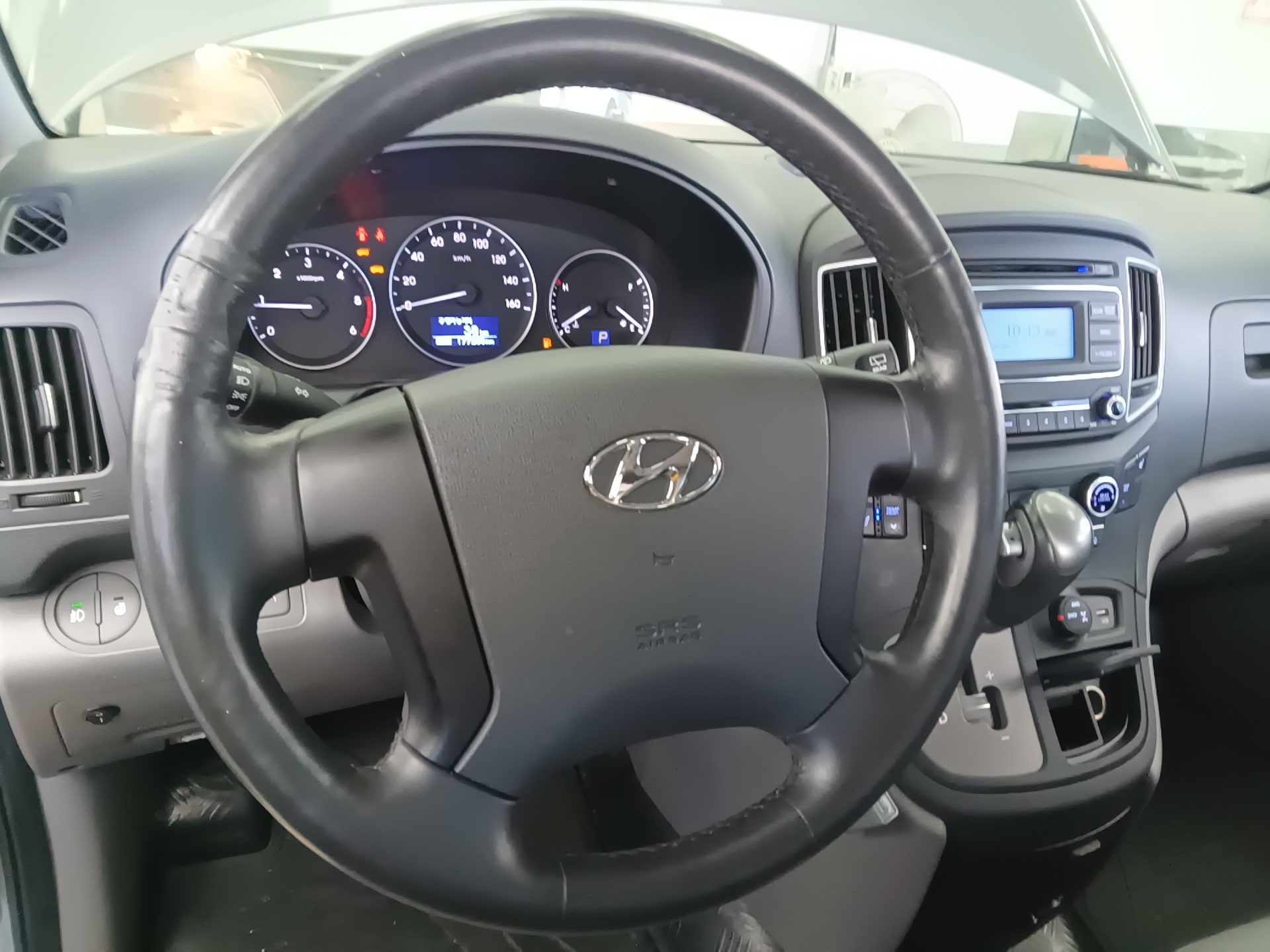 هيونداي الجديد جراند ستاركس 12 Seater ديزل دفع رباعي سمارت 2019 SMART