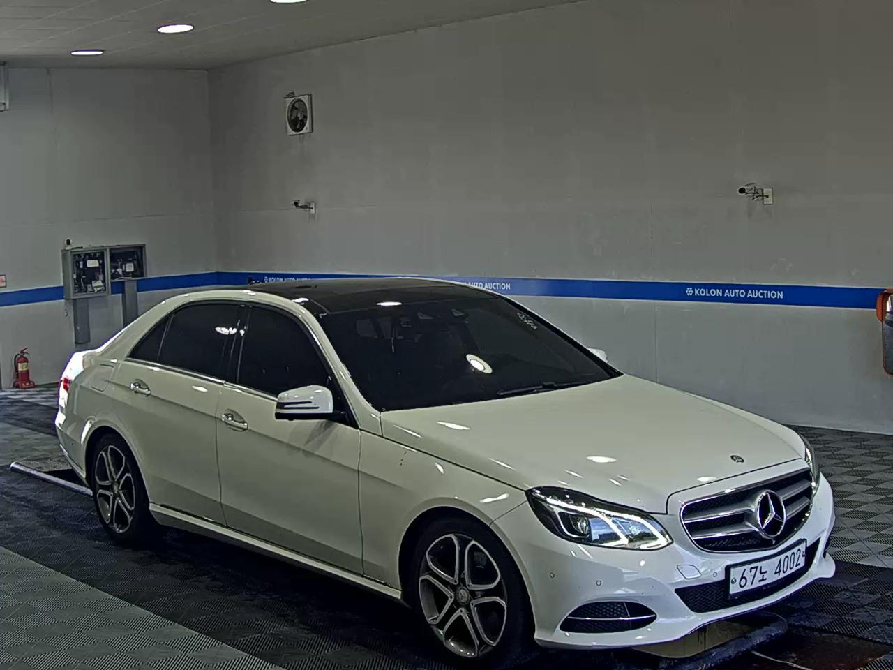 مرسيدس بنز E Class (4Th Gen) E250 Cdi Bluetec فورماتيك Avantgarde 2016 4MATIC
