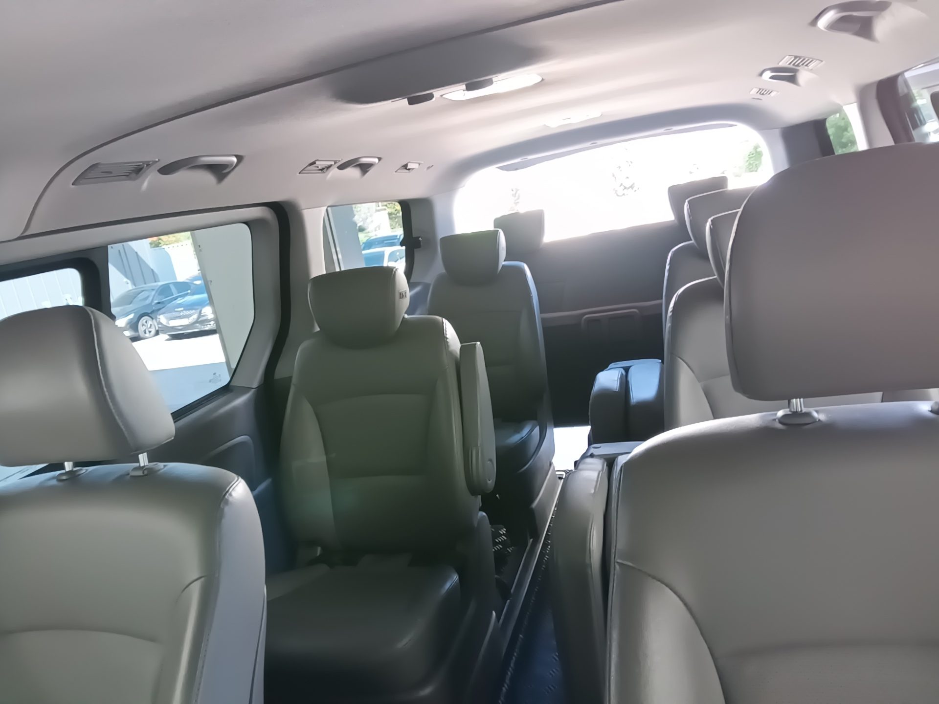 هيونداي الجديد جراند ستاركس 12 Seater ديزل دفع رباعي سمارت 2019 SMART