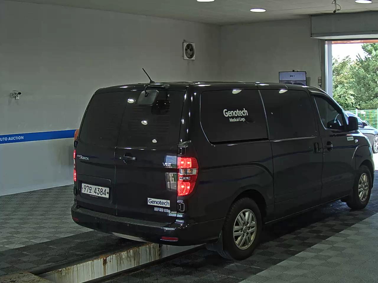 هيونداي الجديد جراند ستاركس 5 Seater ديزل فان مودرن 2019 VAN MODERN