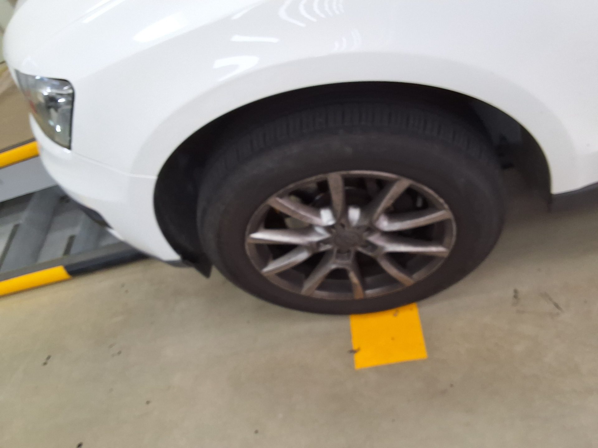 أودي كيو 5 2.0 TDI كواترو 2012