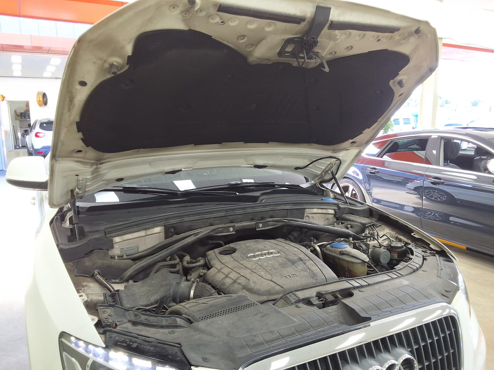 أودي كيو 5 2.0 TDI كواترو 2012