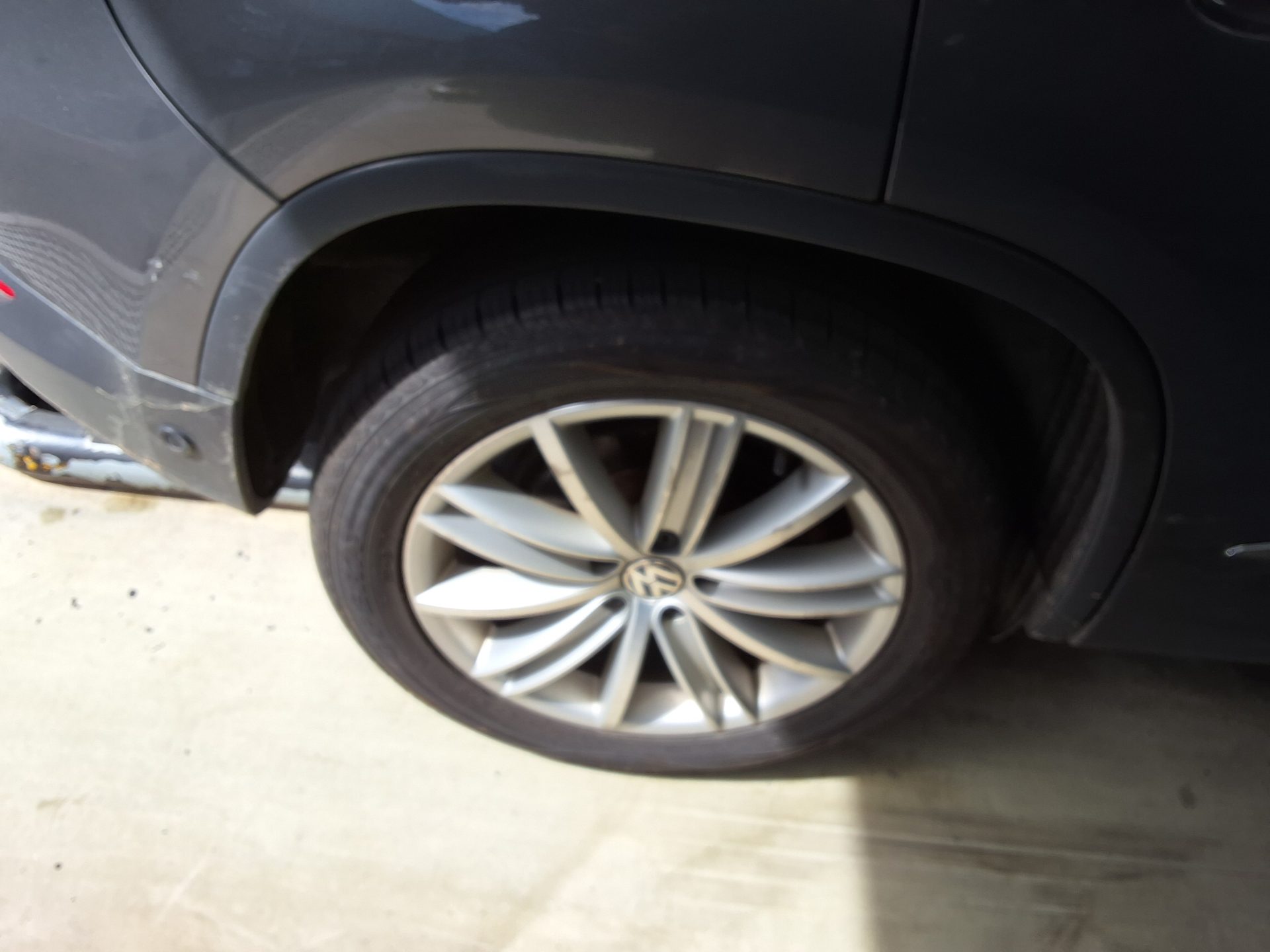 فولكس فاجن تيجوان 2.0 TDI Bluemotion بريميوم 2015 بريميوم