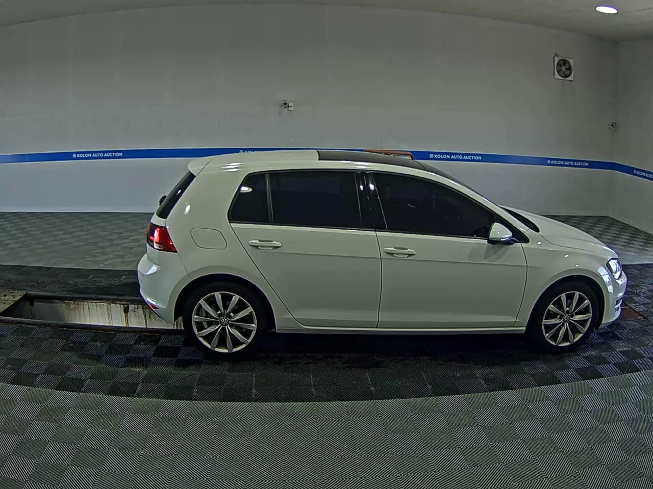 فولكس فاجن جولف (7Th Gen) 2.0 TDI 2014