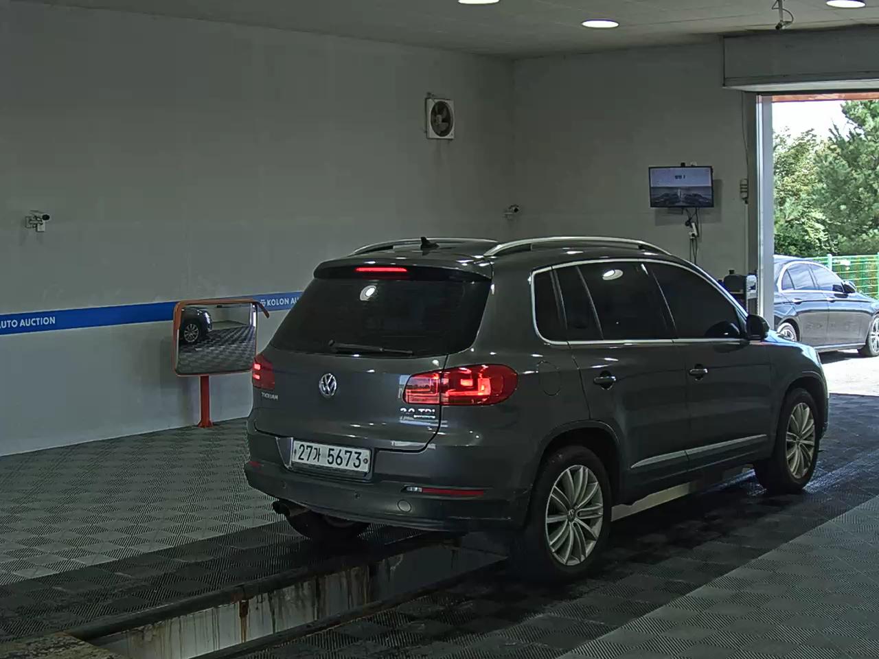 فولكس فاجن تيجوان 2.0 TDI Bluemotion بريميوم 2015 بريميوم