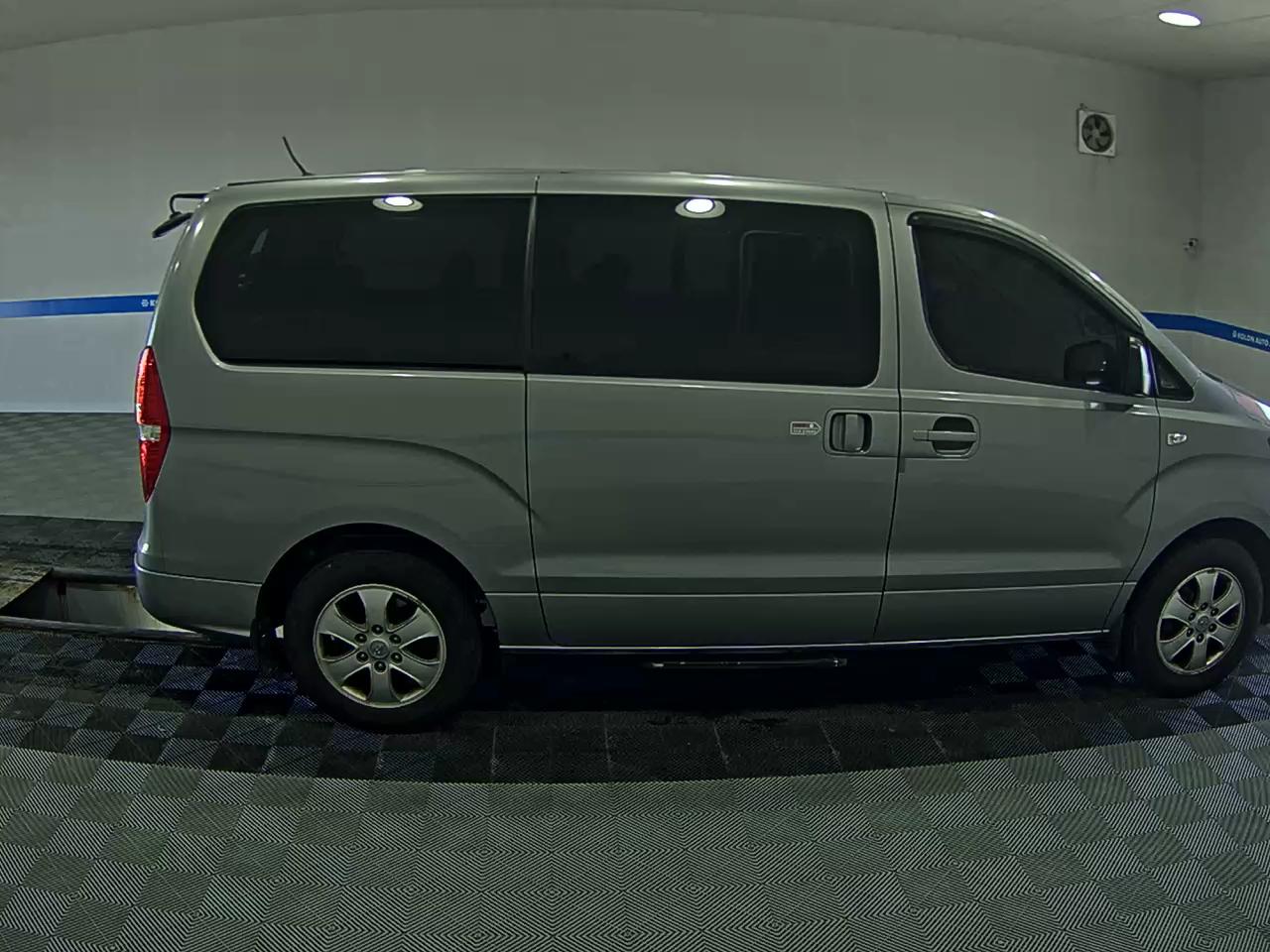 هيونداي الجديد جراند ستاركس 12 Seater ديزل دفع رباعي سمارت 2019 SMART