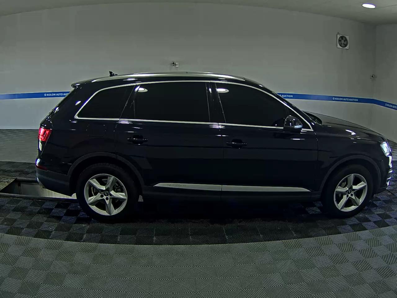 أودي كيو 7 (2Nd Gen) 35 TDI كواترو Comfort 2016