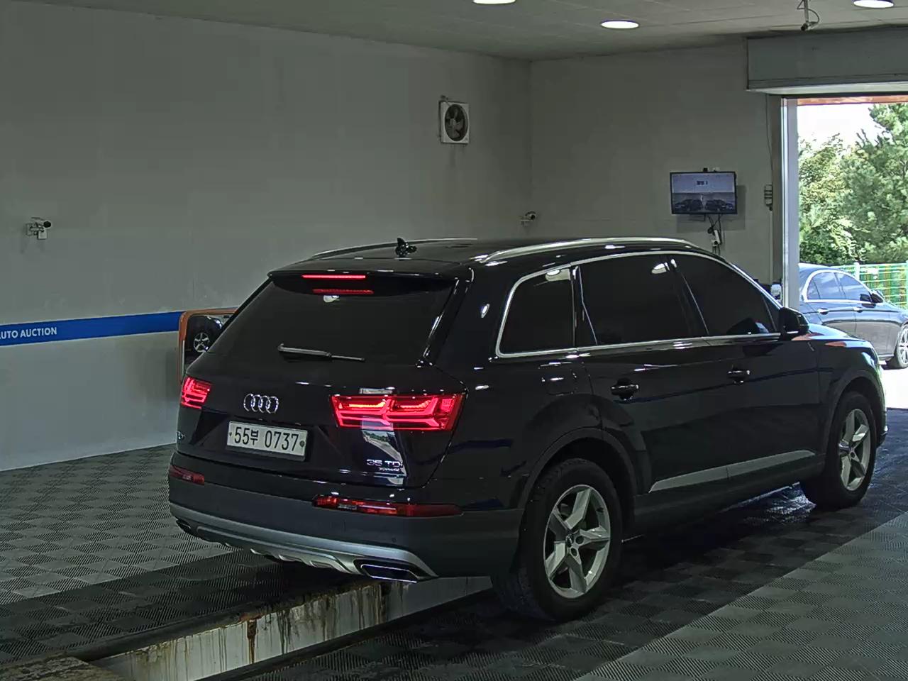 أودي كيو 7 (2Nd Gen) 35 TDI كواترو Comfort 2016