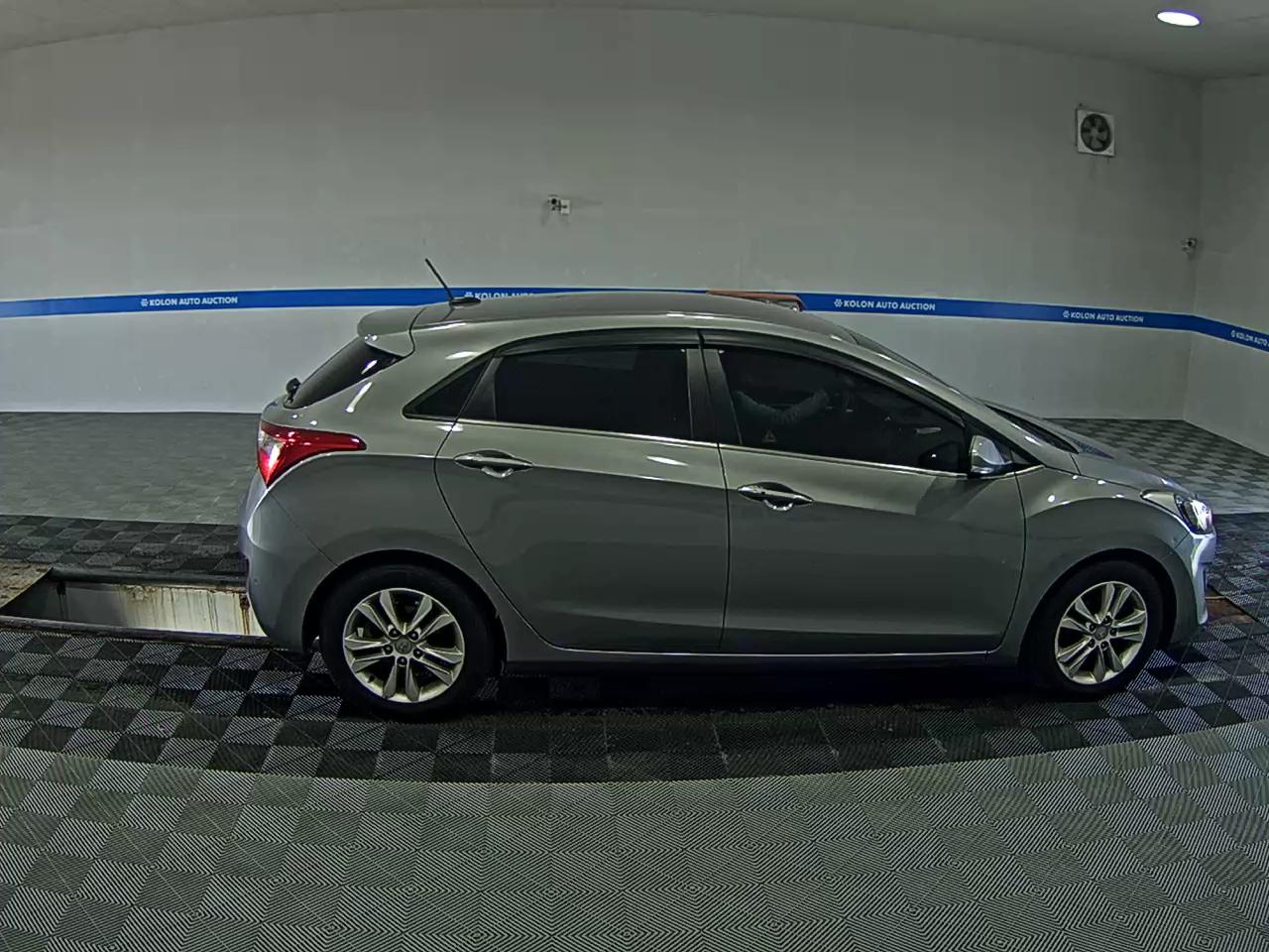 هيونداي جديد I30 1.6 VGT Unique 2012
