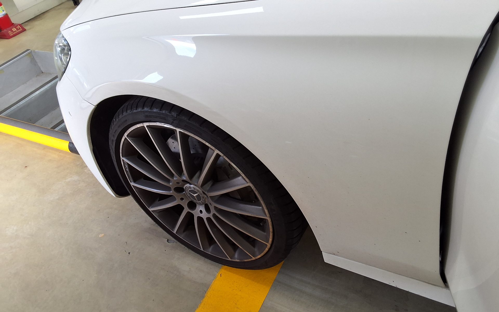 مرسيدس بنز E Class (5Th Gen) E350 فورماتيك AMG Line 2022 4MATIC LINE