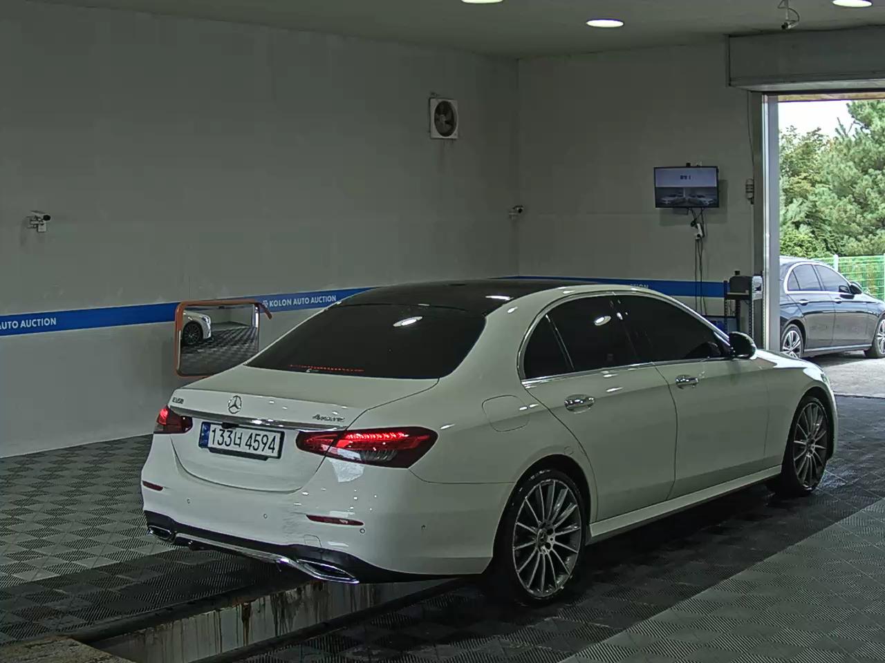 مرسيدس بنز E Class (5Th Gen) E350 فورماتيك AMG Line 2022 4MATIC LINE