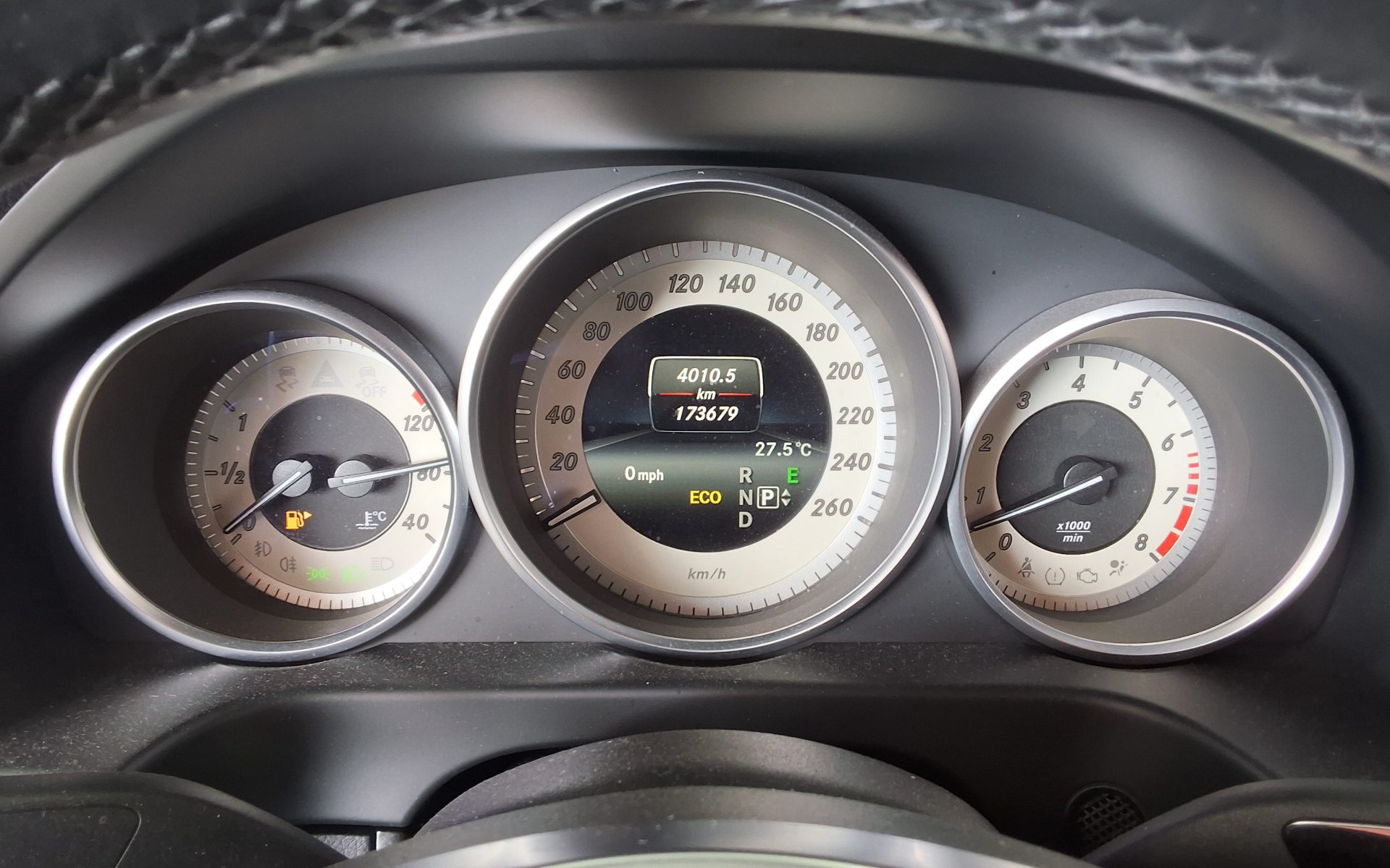 مرسيدس بنز E Class (4Th Gen) E300 فورماتيك Avantgarde 2014 4MATIC