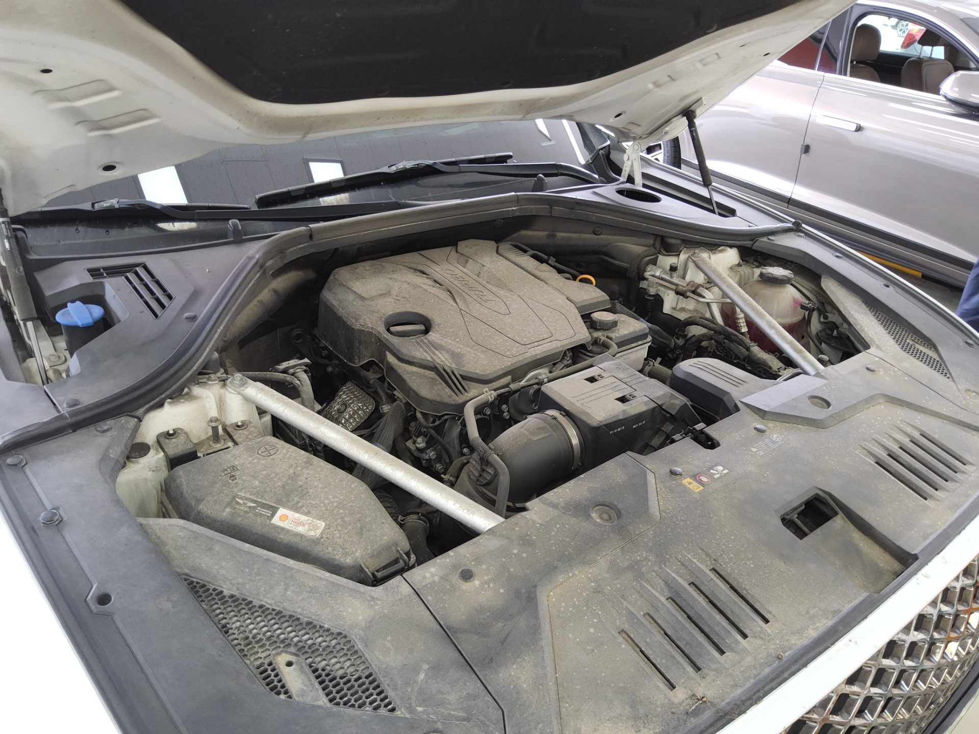جينيسيس جينيسيس GV70 2022 2.5T دفع رباعي BASE
