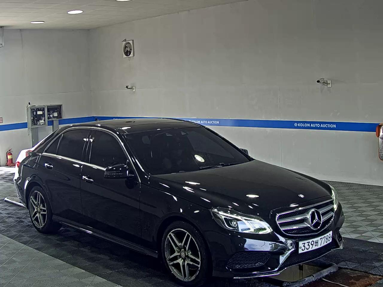 مرسيدس بنز E Class (4Th Gen) E300 فورماتيك Avantgarde 2014 4MATIC