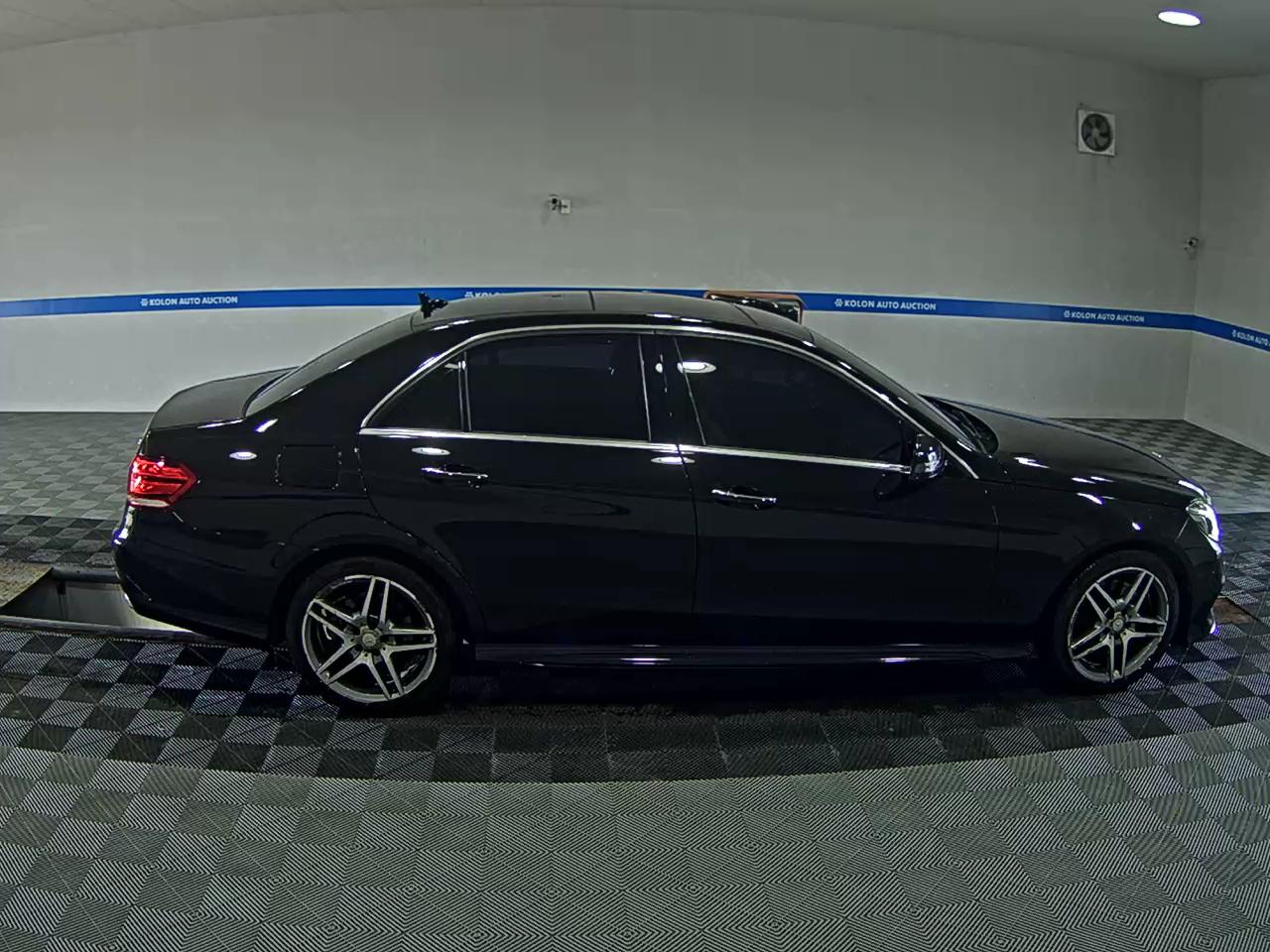 مرسيدس بنز E Class (4Th Gen) E300 فورماتيك Avantgarde 2014 4MATIC