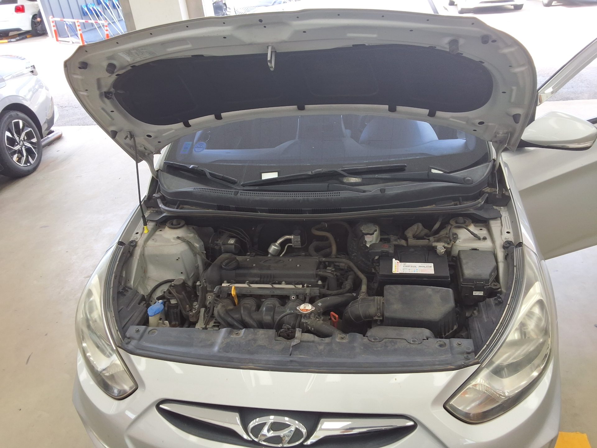 هيونداي جديد أكسنت 1.4 Vvt Premier 2011 PREMIER