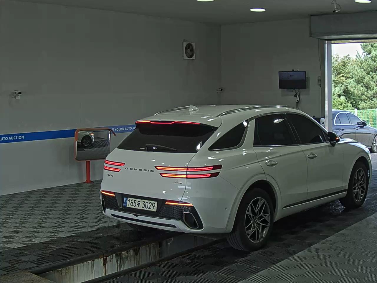 جينيسيس جينيسيس GV70 2022 2.5T دفع رباعي BASE
