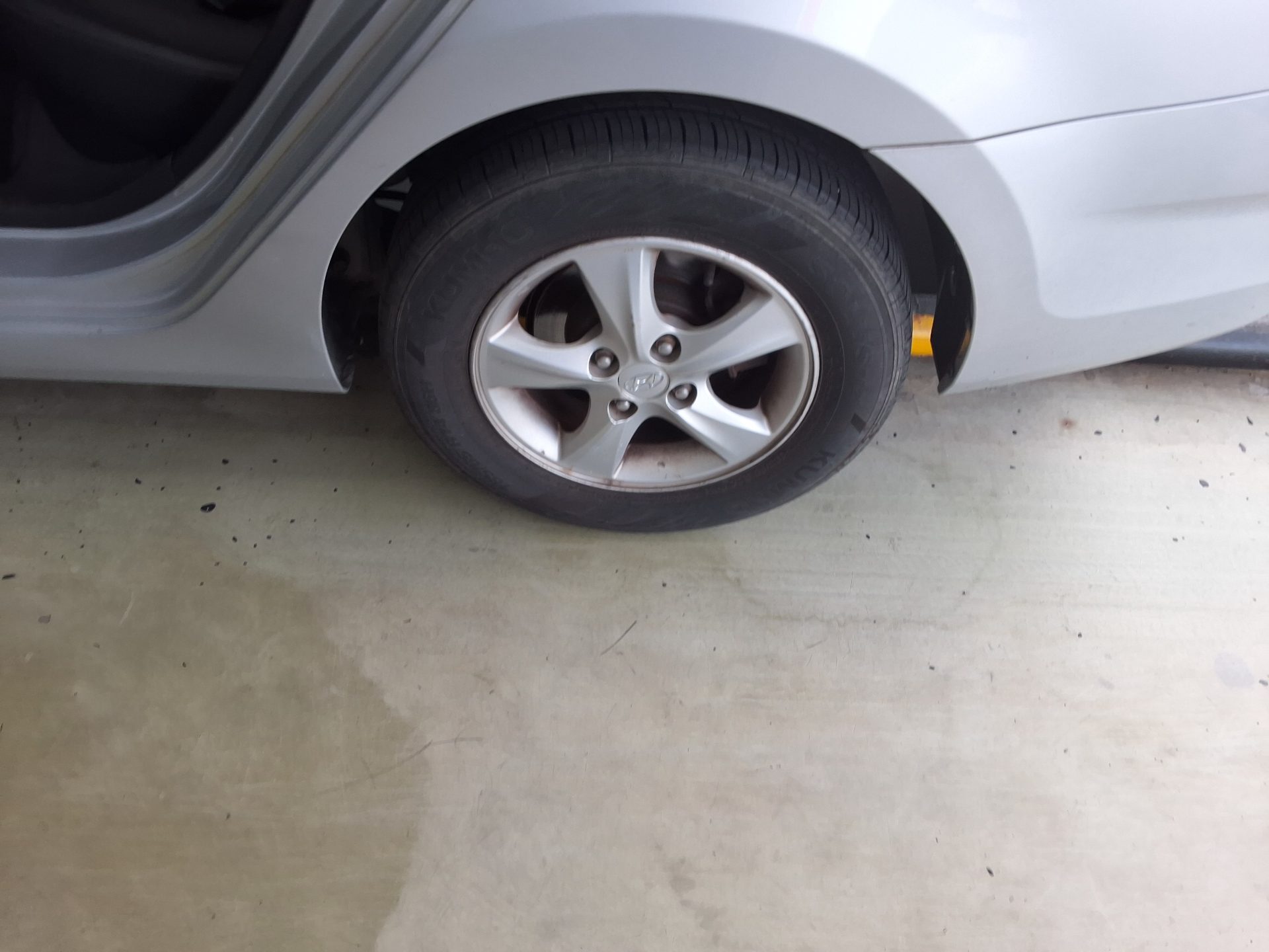 هيونداي جديد أكسنت 1.4 Vvt Premier 2011 PREMIER