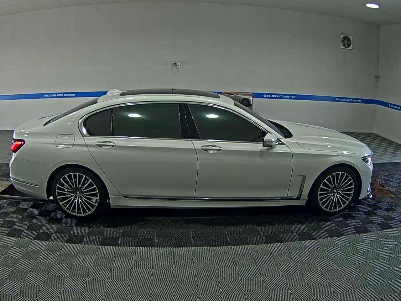 بي إم دبليو 7 Series (6Th Gen) 730Ld إكس درايف Design Pure Excellence 2021 730Ld
