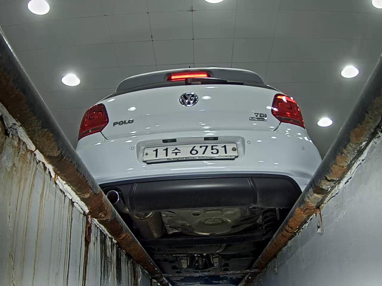 فولكس فاجن الجديد بولو (5Th Gen) 1.4 TDI R Line 2015 LINE