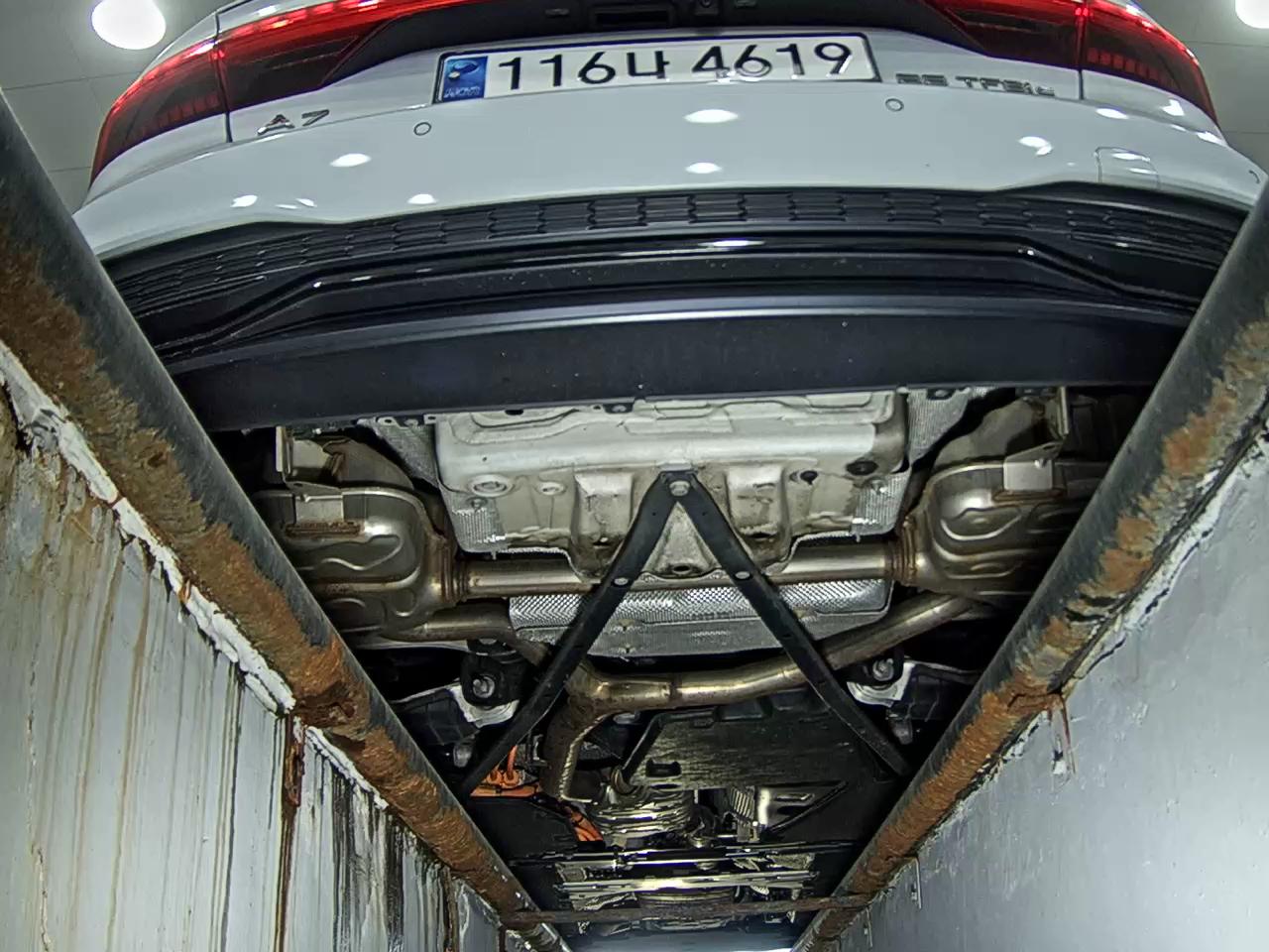 أودي إيه 7 (2Nd Gen) 55 Tfsi E كواترو بريميوم 2023 بريميوم