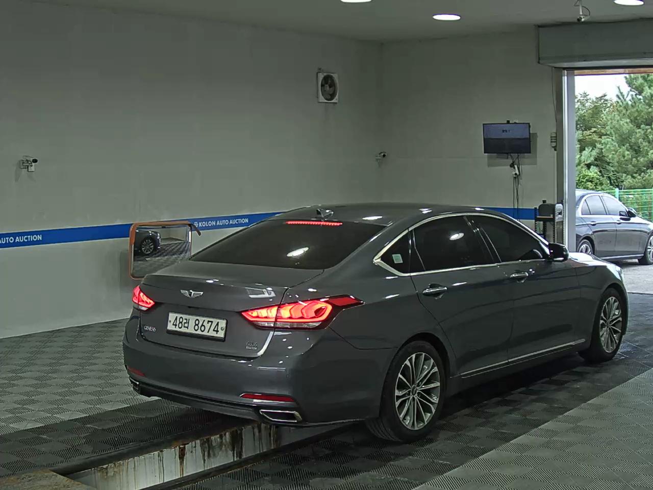 هيونداي جينيسيس Dh G330 دفع كلي مودرن 2016 دفع رباعي MODERN