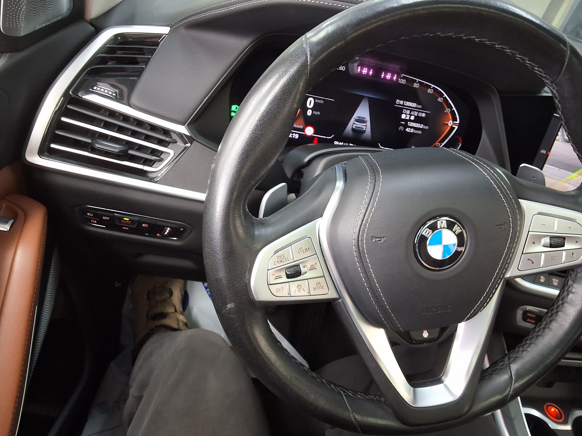 بي إم دبليو X7 40D إكس درايف Design Pure Excellence 6 Seater 2021