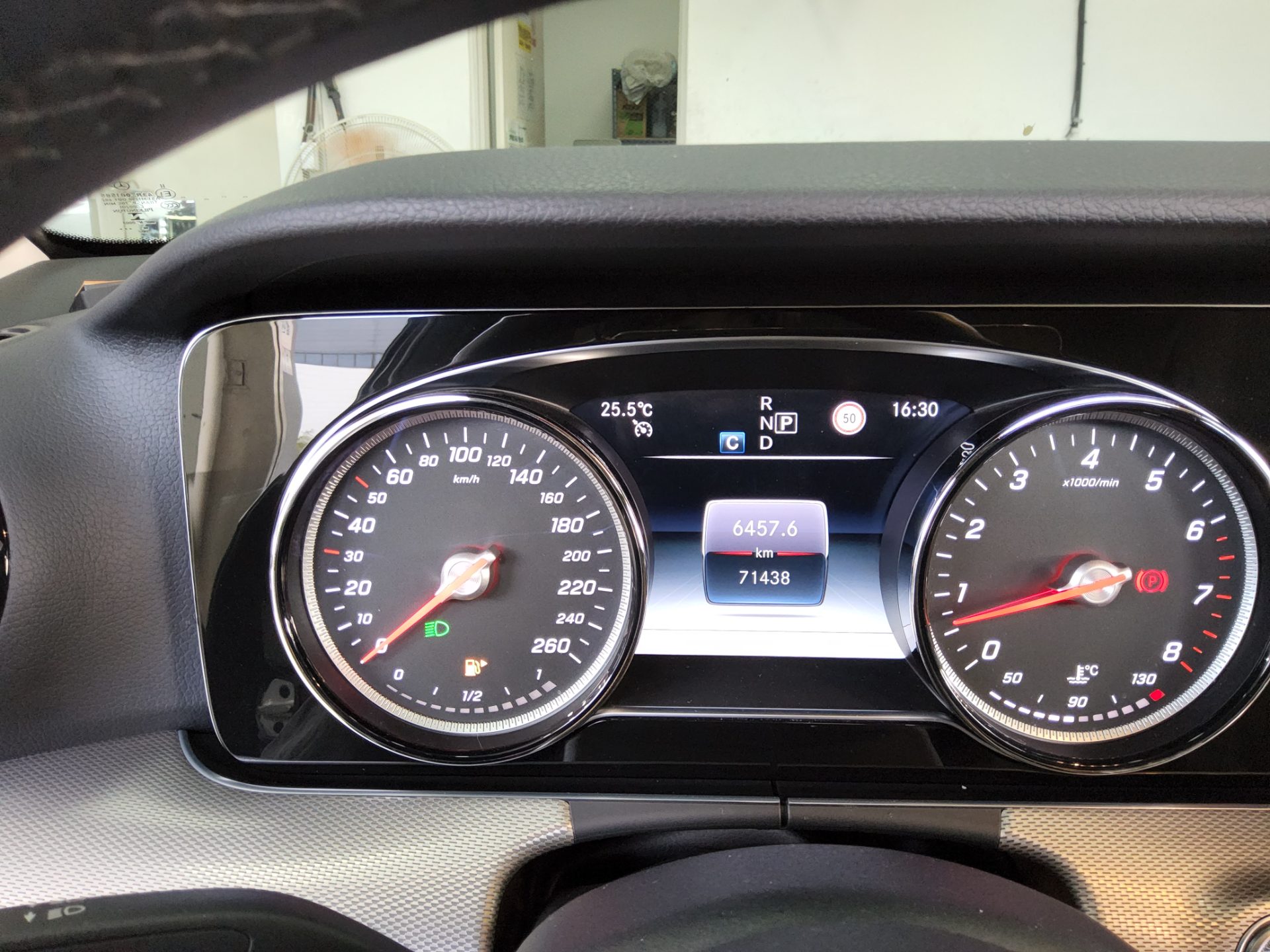 مرسيدس بنز E Class (5Th Gen) E300 Avantgarde 2019 E300