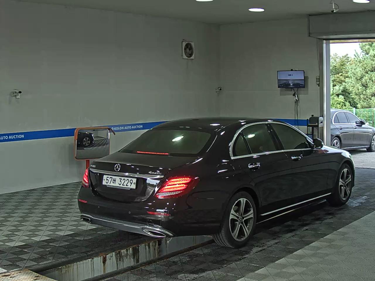 مرسيدس بنز E Class (5Th Gen) E300 Avantgarde 2019 E300