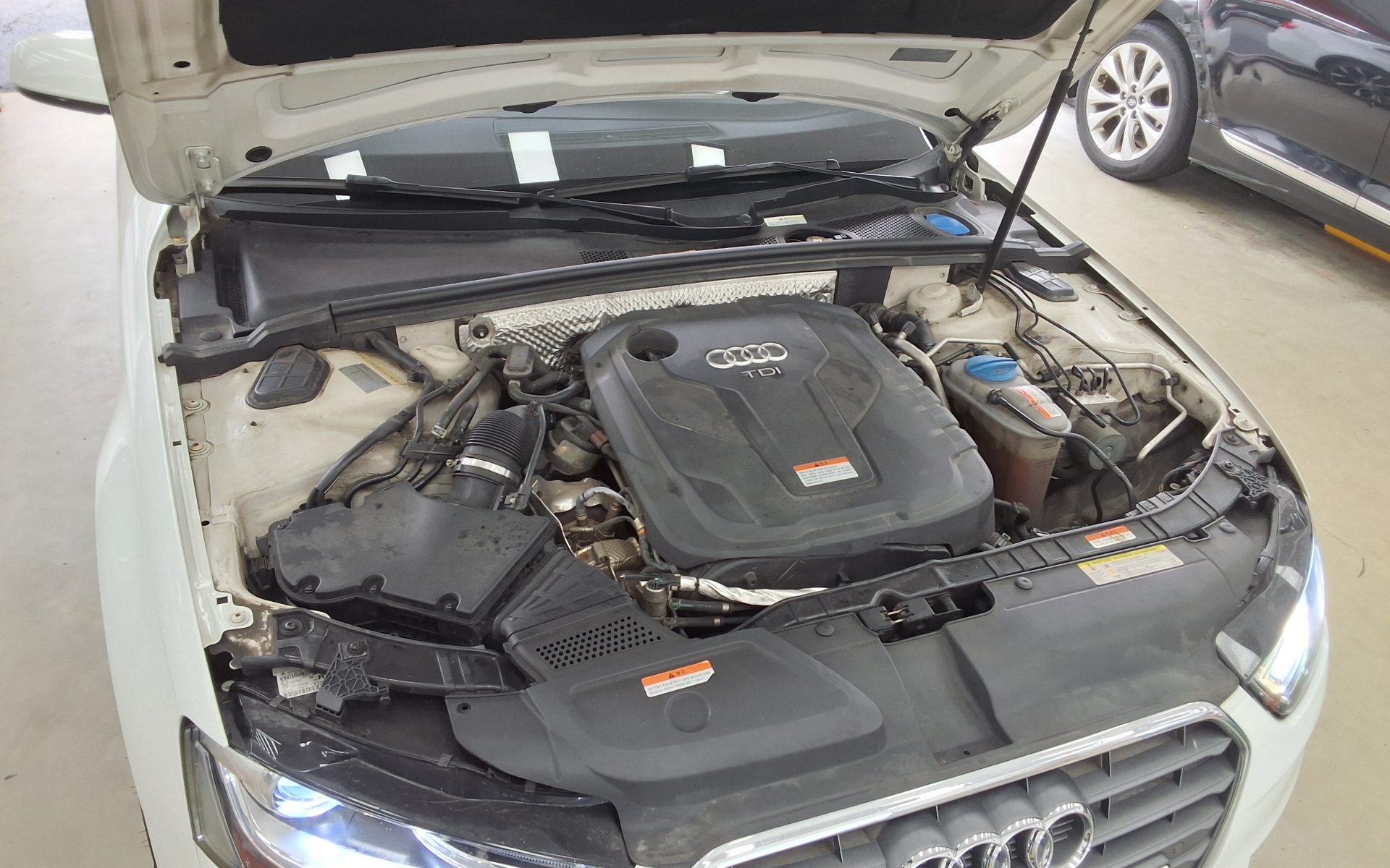 أودي إيه 4 (4Th Gen) 30 TDI Dynamic 2015