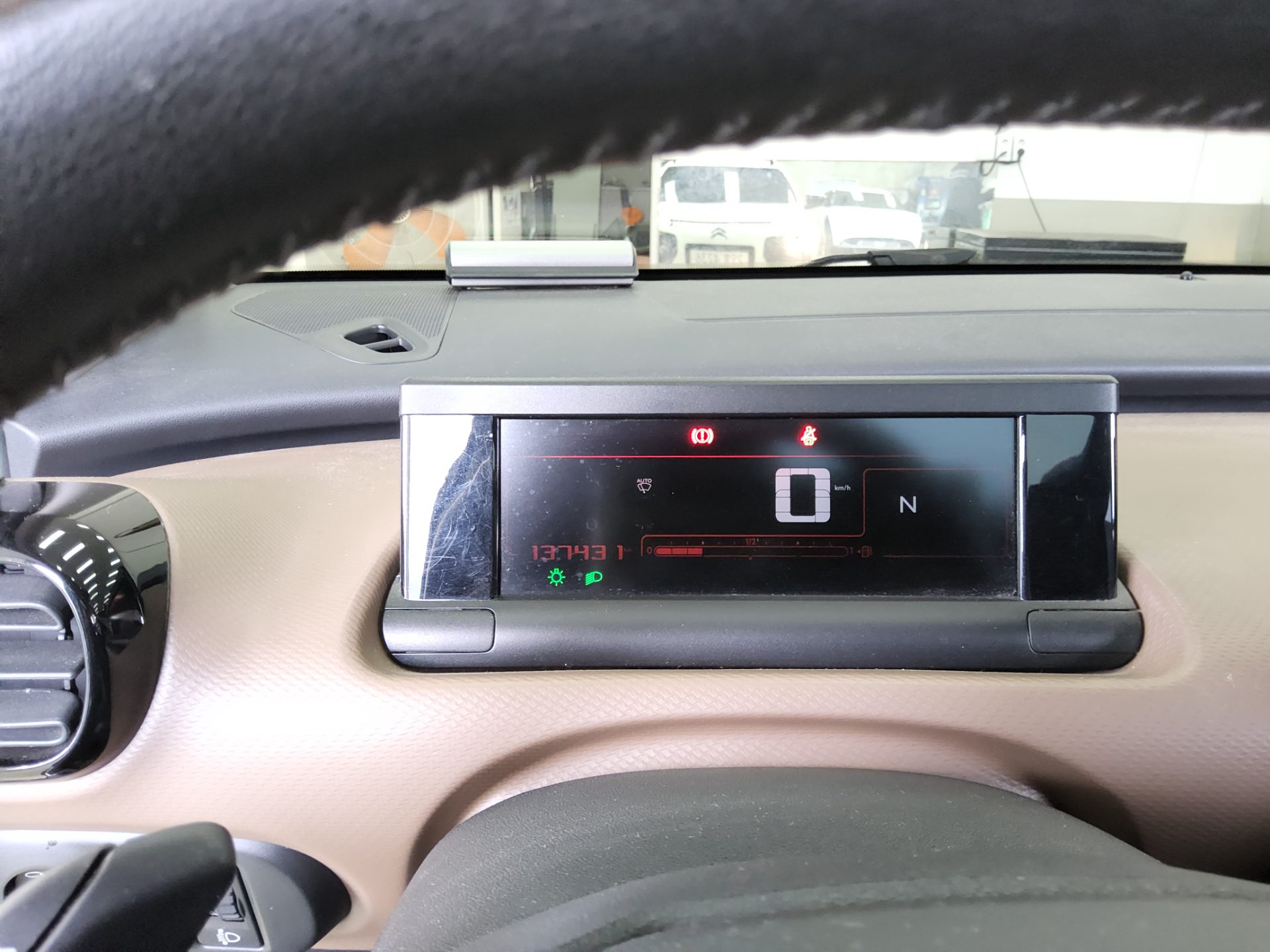 سيتروين C4 Cactus 1.6 Bluehdi Live 2017