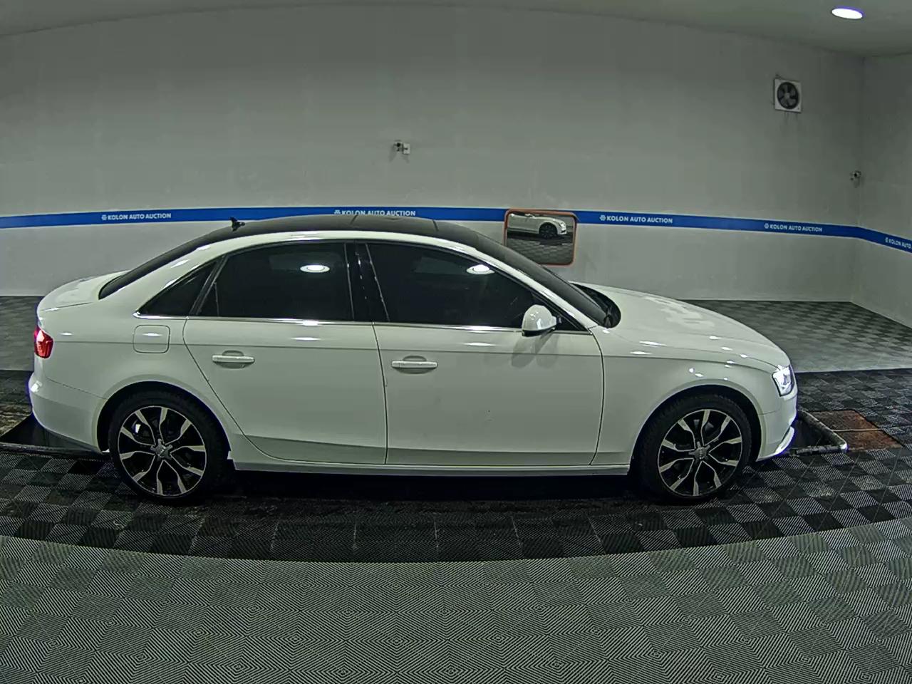 أودي إيه 4 (4Th Gen) 30 TDI Dynamic 2015