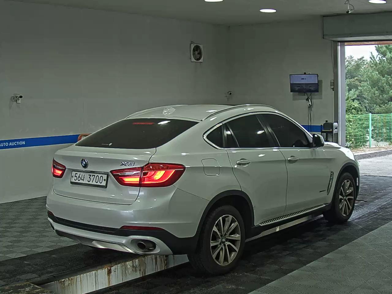 بي إم دبليو X6 (2Nd Gen) 30D إكس درايف 2015