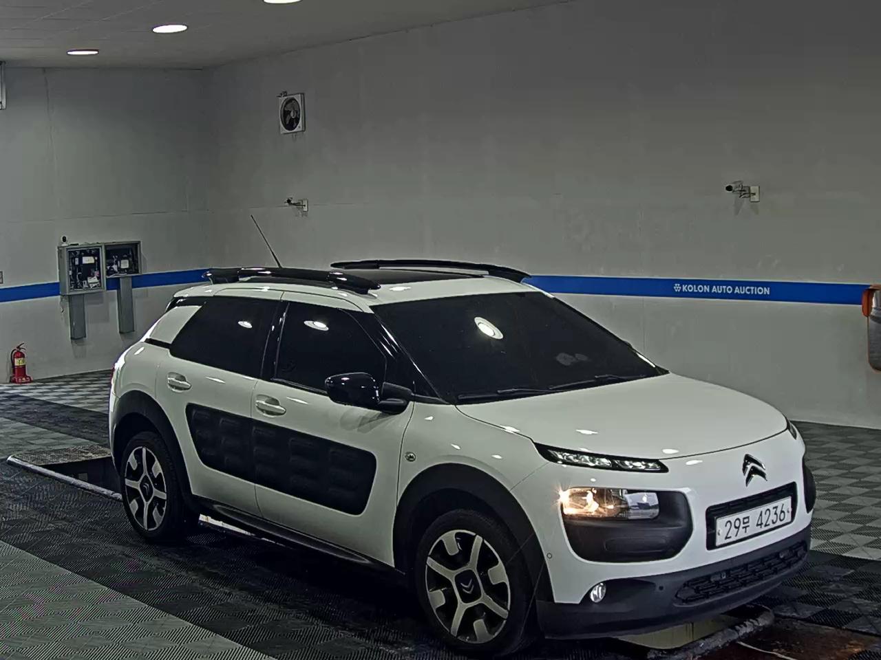 سيتروين C4 Cactus 1.6 Bluehdi Live 2017