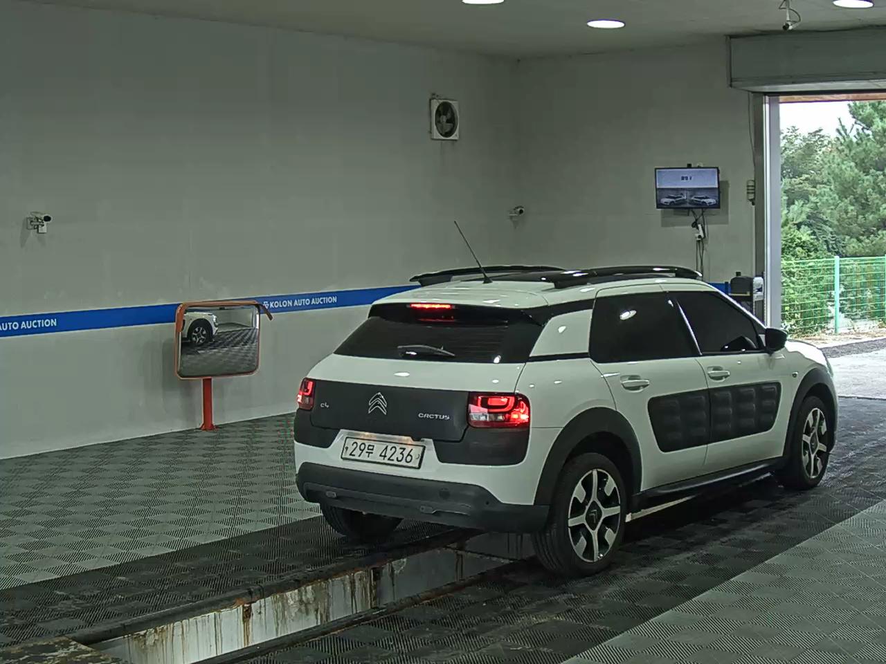 سيتروين C4 Cactus 1.6 Bluehdi Live 2017