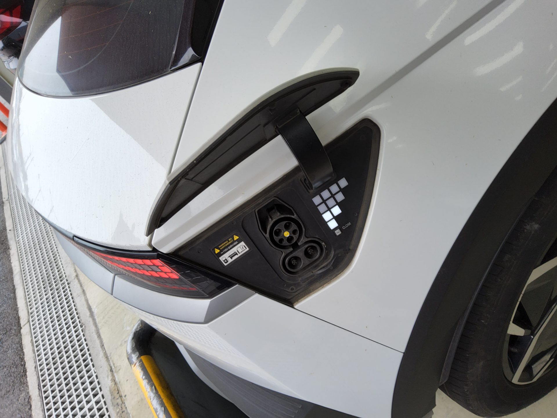 هيونداي أيونيك 2022 EV طويل المدى إكسكلوسيف