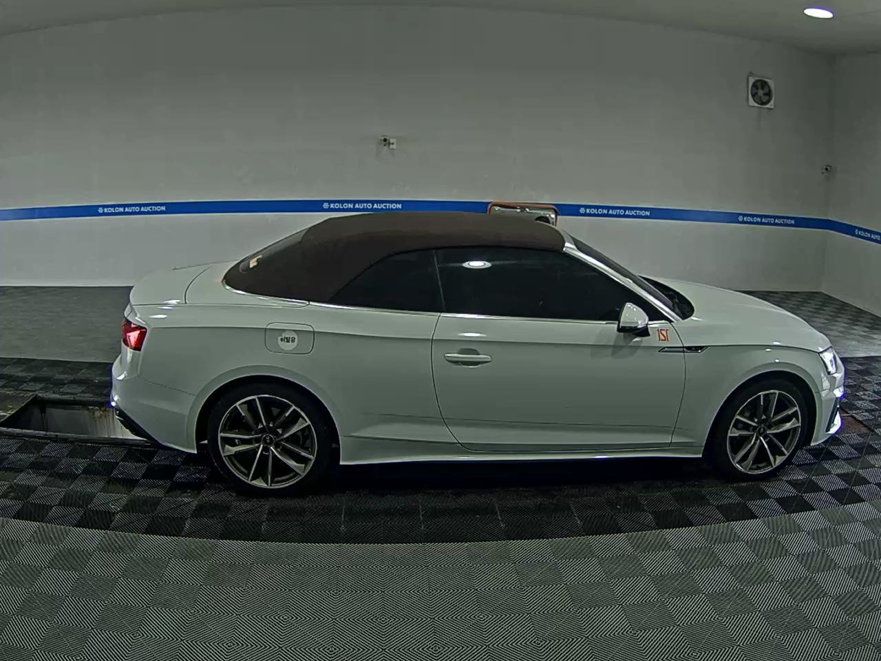 أودي إيه 5 (2Nd Gen) 45Tfsi كواترو Cabriolet 2021