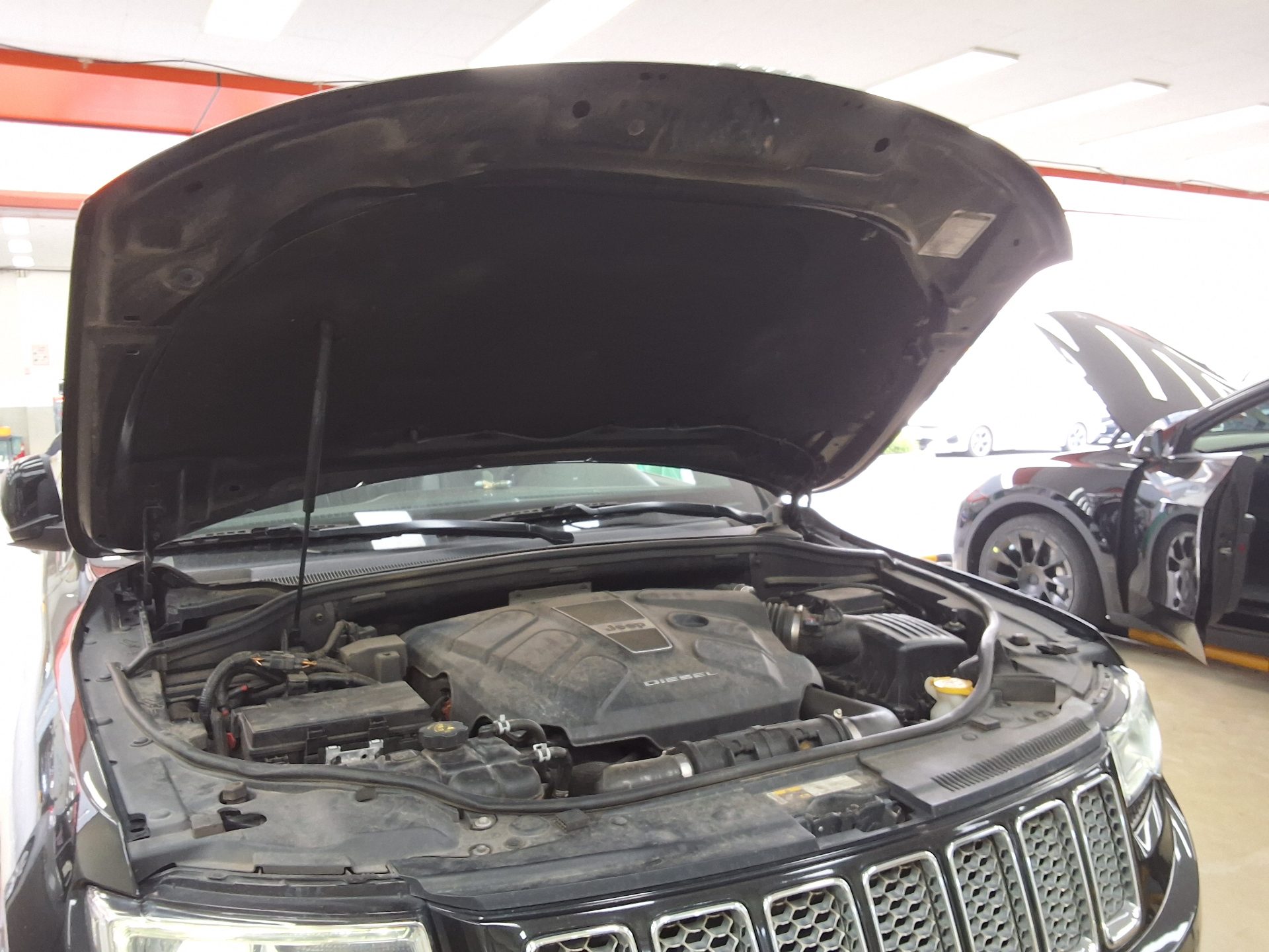 جيب Grand شيروكي (Wk2) 3.0 V6 تيربو ديزل Overland 2016 TURBO