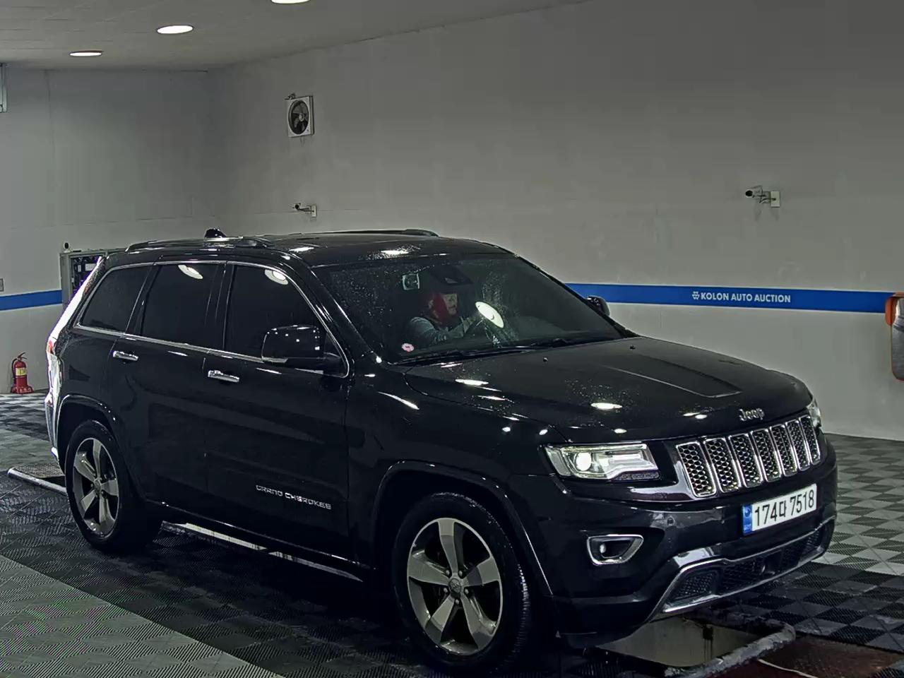 جيب Grand شيروكي (Wk2) 3.0 V6 تيربو ديزل Overland 2016 TURBO