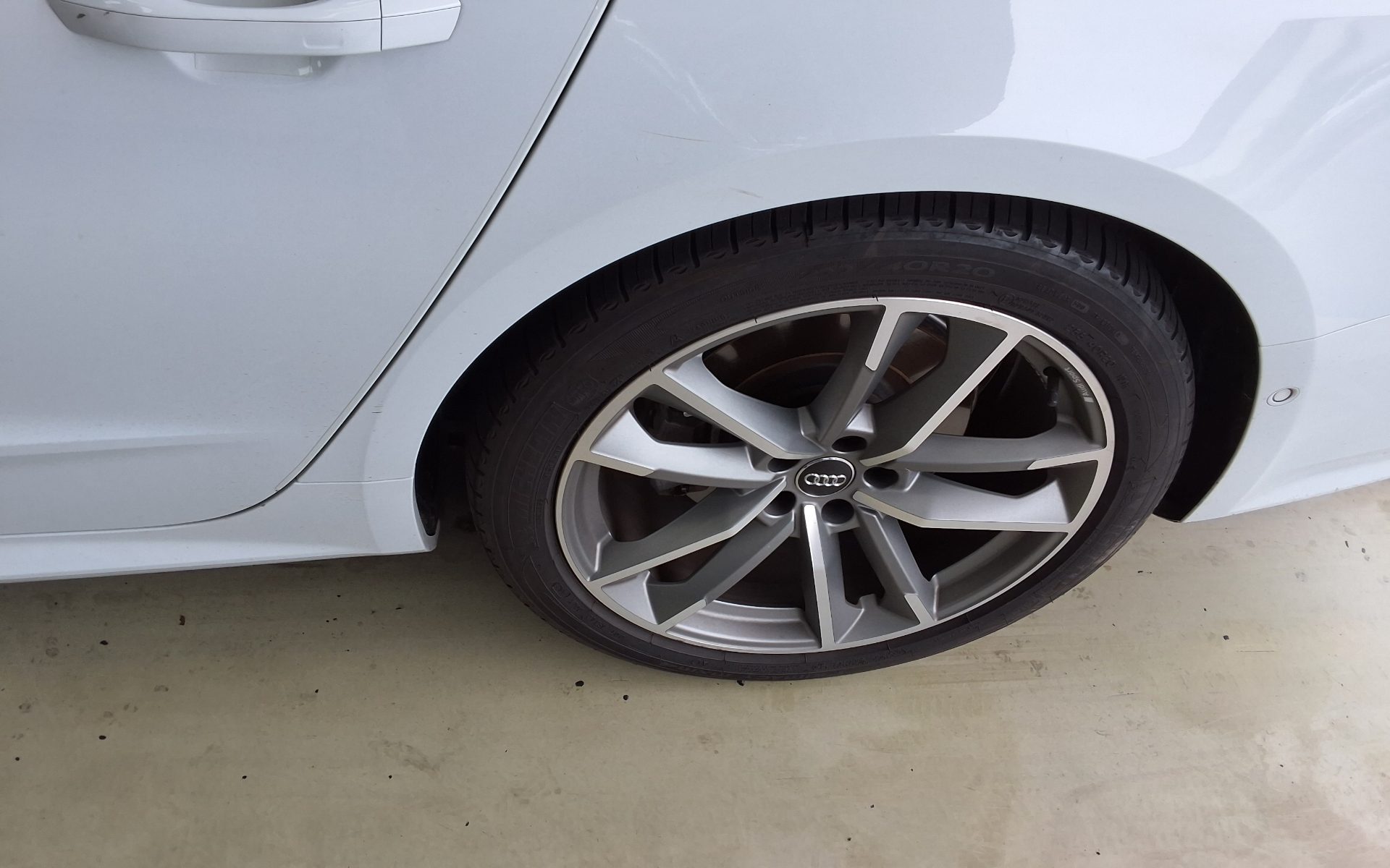 أودي إيه 7 (2Nd Gen) 55 Tfsi كواترو بريميوم 2020 بريميوم