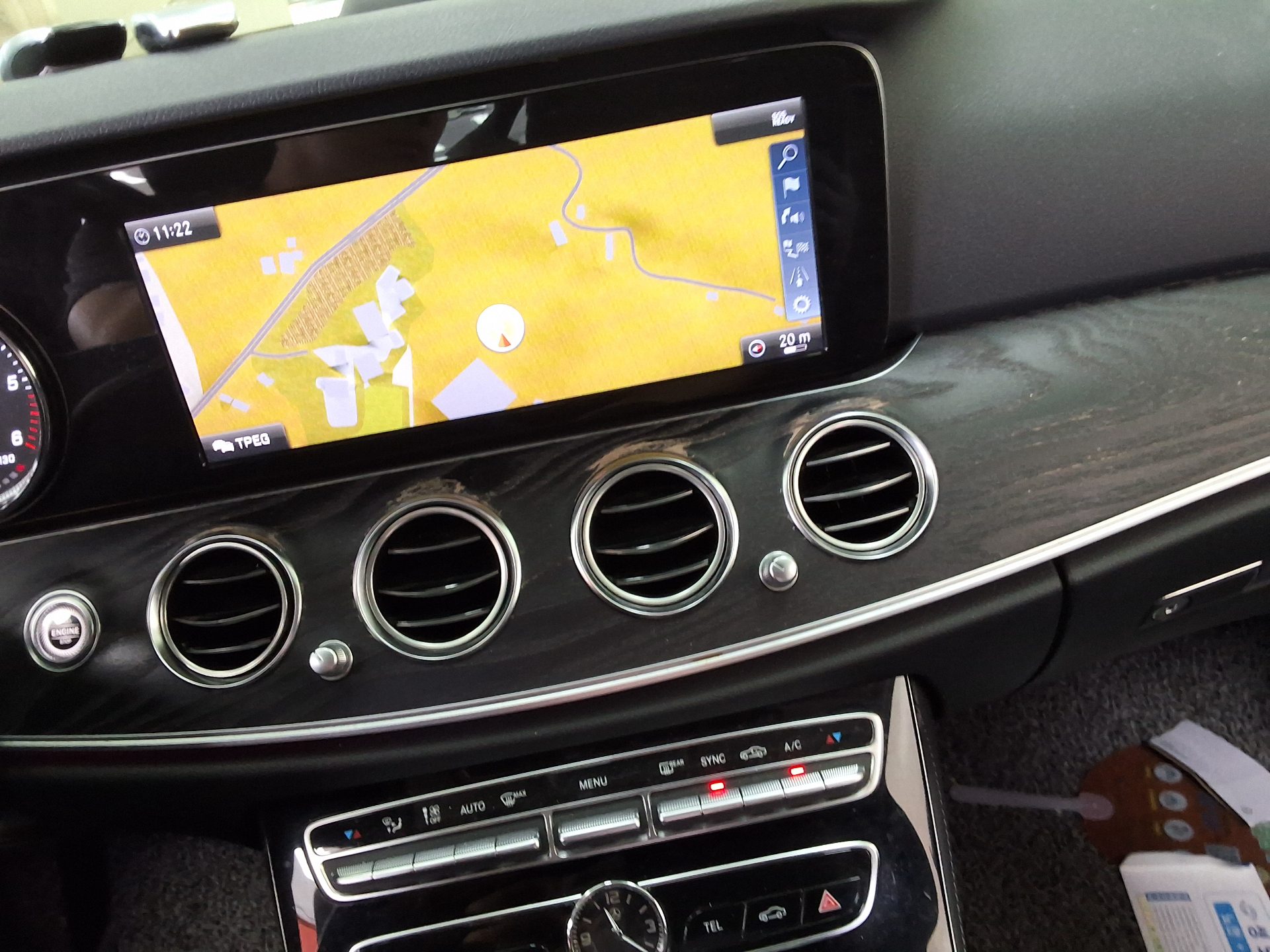 مرسيدس بنز E Class (5Th Gen) E220D Avantgarde 2019 E220d