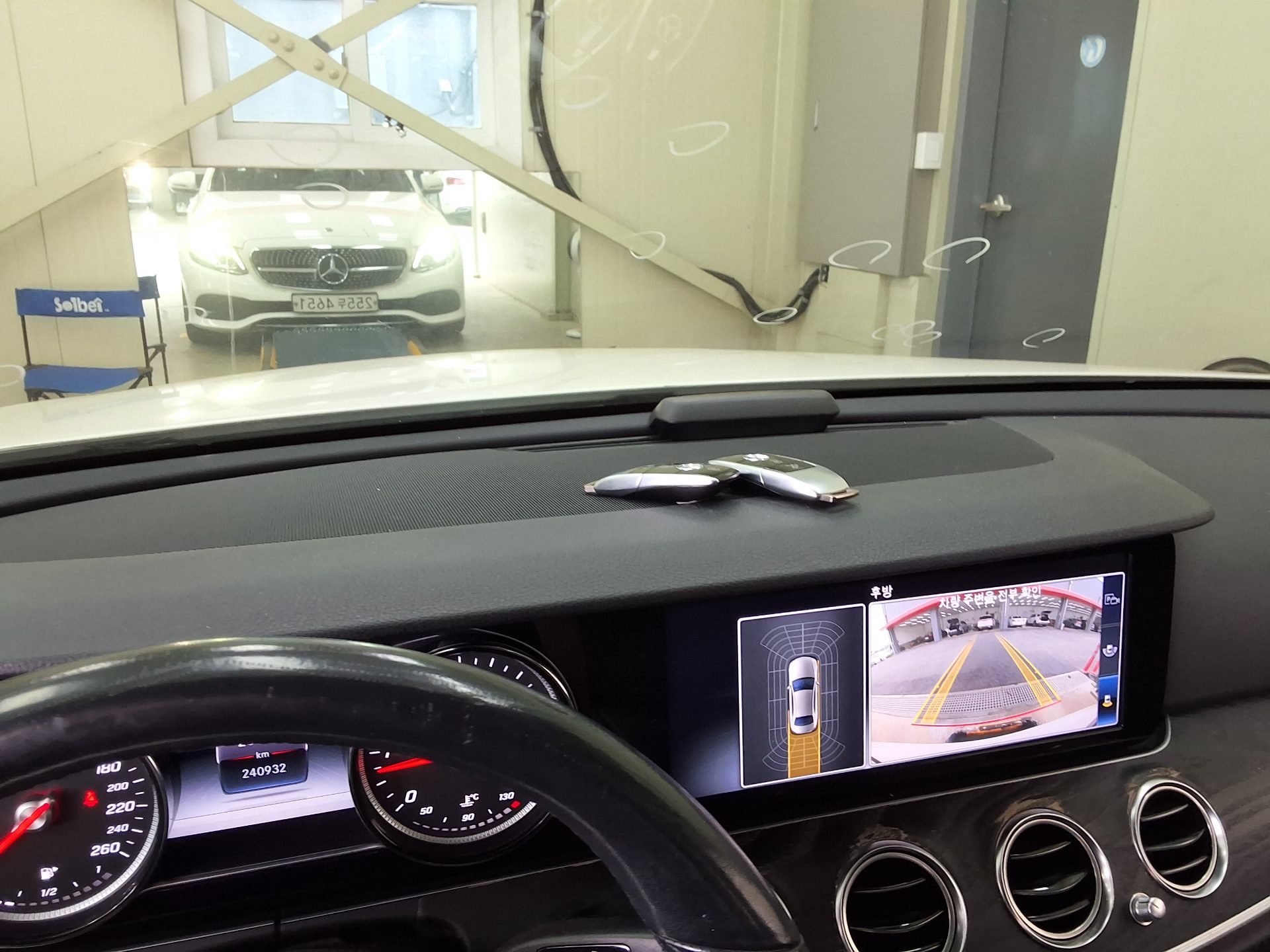 مرسيدس بنز E Class (5Th Gen) E220D Avantgarde 2019 E220d
