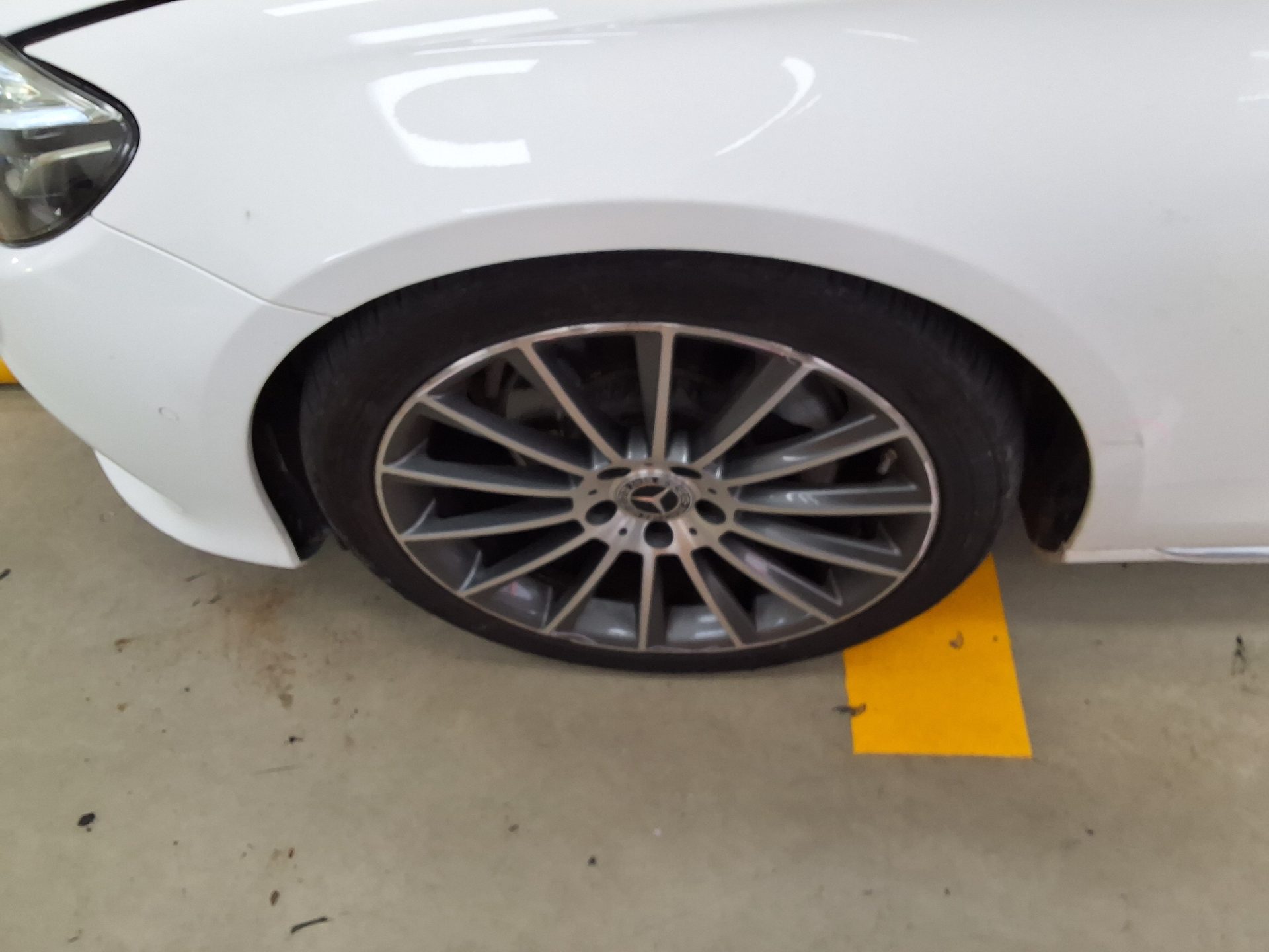 مرسيدس بنز E Class (5Th Gen) E220D Avantgarde 2019 E220d