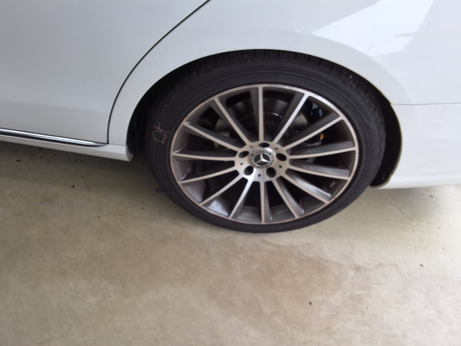 مرسيدس بنز E Class (5Th Gen) E220D Avantgarde 2019 E220d